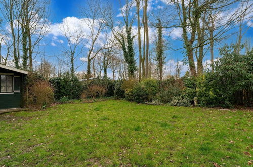 Photo 38 - Holiday Home in Baarland With Fenced Garden