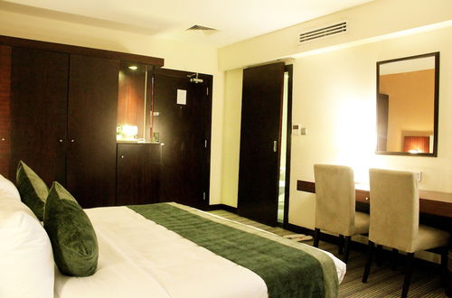 Photo 3 - Business Inn Olaya Hotel