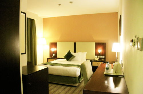 Photo 4 - Business Inn Olaya Hotel