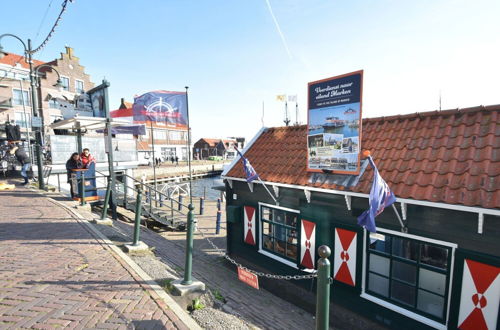 Foto 25 - Modern Houseboat in Marina of Volendam With Swimming Pool