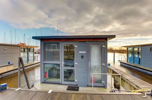 Photo 22 - Modern Houseboat in Marina of Volendam With Swimming Pool