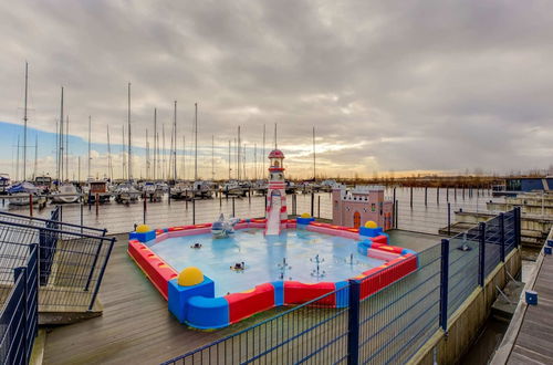 Photo 15 - Modern Houseboat in Marina of Volendam