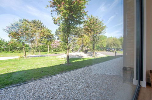 Photo 16 - Beautiful Villa in Cadzand Surrounded by Nature, 200 m From the sea and Near Knokke