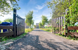 Photo 2 - Beautiful Villa in Cadzand Surrounded by Nature, 200 m From the sea and Near Knokke