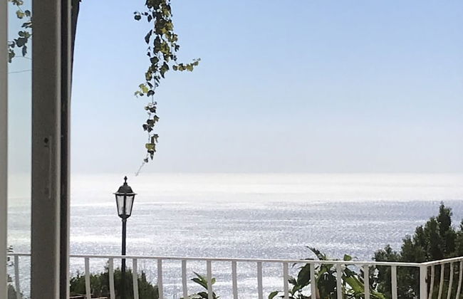 Villa Asia - Foto 1