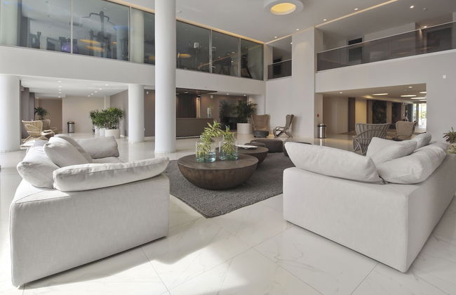 O Condominium Beachfront Residences - Photo 3