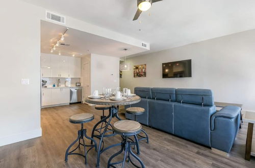 Photo 3 - Spacious Modern Condo near French Quarter