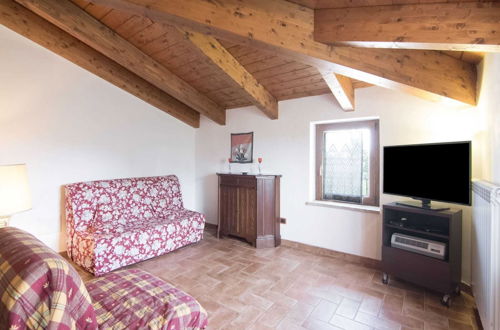 Photo 6 - Sunny Apartment in Assisi With Garden and Terrace