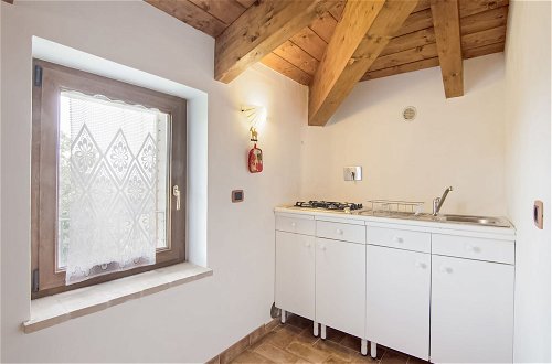 Photo 3 - Sunny Apartment in Assisi With Garden and Terrace