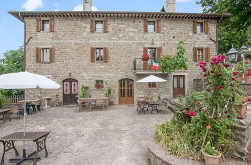 Photo 32 - Sunny Apartment in Assisi With Garden and Terrace