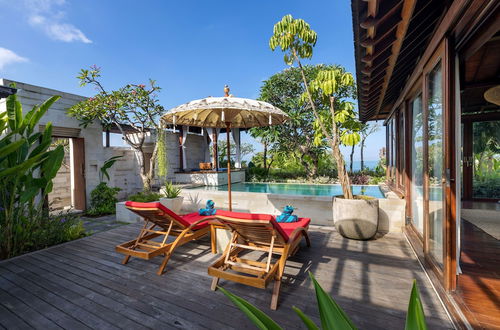 Photo 32 - Dazzling Beachfront 2 Br Villa in Seminyak