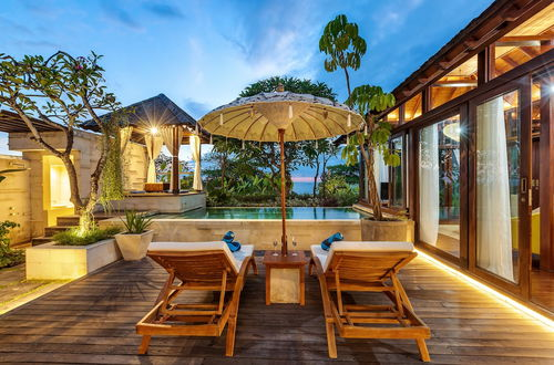 Photo 1 - Dazzling Beachfront 2 Br Villa in Seminyak