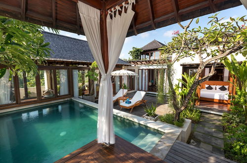 Foto 55 - Fascinating Beachfront 2 Br Villa in Seminyak