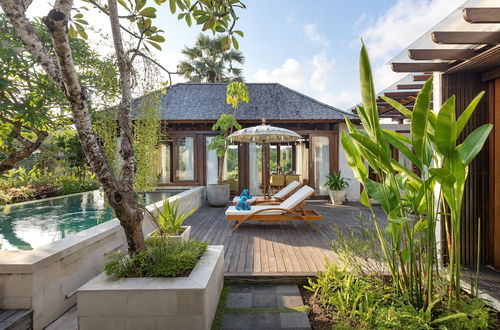 Foto 35 - Dazzling Beachfront 2 Br Villa in Seminyak