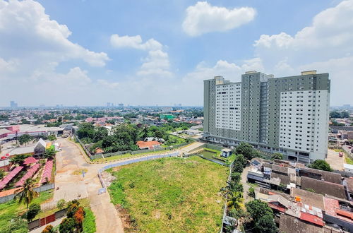 Foto 17 - Warm And Simply Studio Room At Urbantown Serpong Apartment