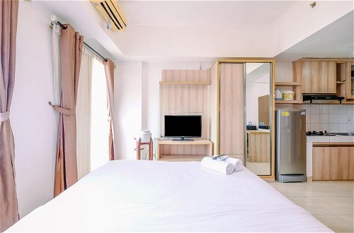 Photo 4 - Simply Look Studio Room At Margonda Residence 2 Apartment