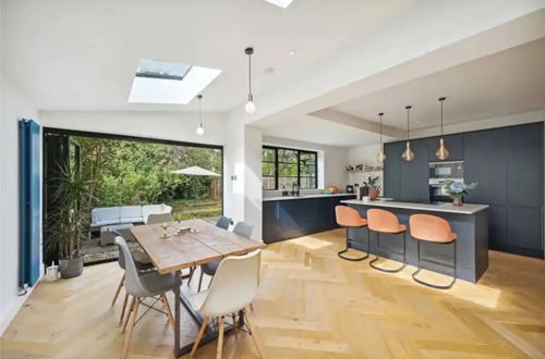 Photo 3 - Stylish and Spacious 3 Bedroom Garden Flat in Fulham