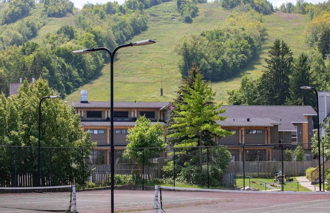 Slope-side Studio Bliss Ski-in Ski-out, Renovated At Blue, Hot Tub, Fast Wi-fi - Foto 31