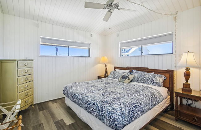 Bayfront Retreat - Photo 5
