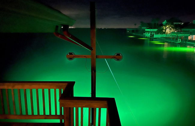 Bayfront Retreat - Photo 17
