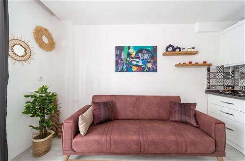Foto 6 - Comfortable Modern Flat With Balcony in Muratpasa