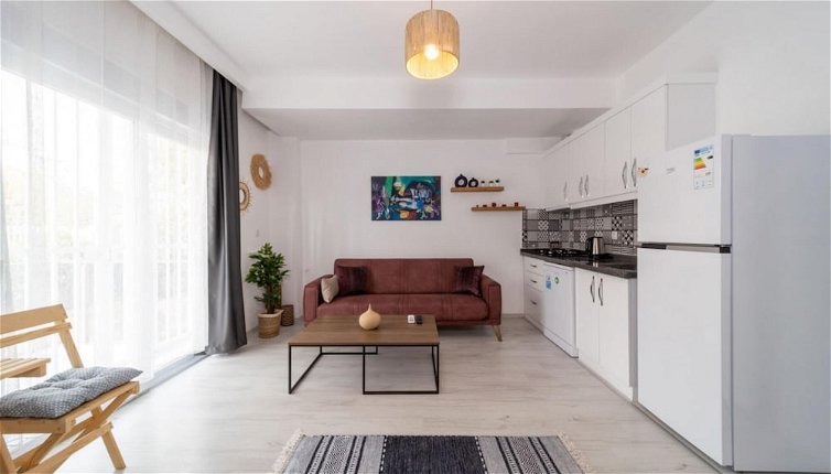 Foto 1 - Comfortable Modern Flat With Balcony in Muratpasa