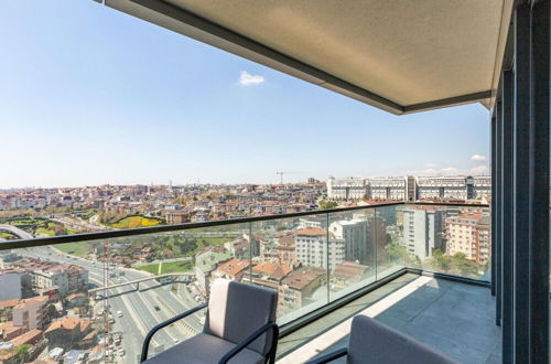 Photo 18 - Cozy Flat With City View and Balcony in Sisli