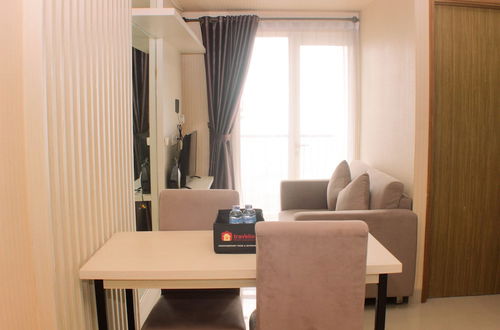 Photo 5 - Cozy And Comfort Living 1Br At Oasis Cikarang Apartment