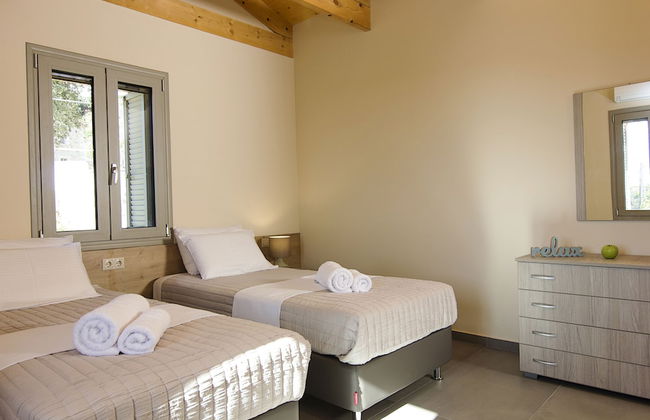 Gea Mani Villas - Photo 8