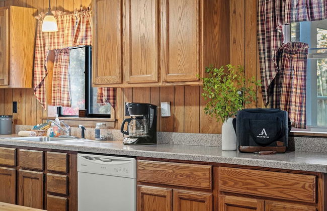 Mohegan by Avantstay Private Dock + Firepit Community Pool + Beach - Foto 13