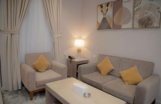 NARS Plus Al Basateen - Foto 35