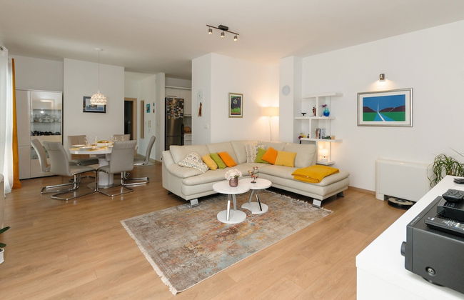 Luxury Villa With Heated Pool, Terrace, and Outdoor Amenities for Relaxation - Foto 19