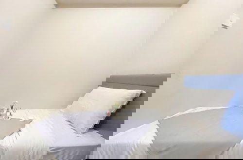 Foto 5 - Good And Homey 2Br At Apartment Green Palm Residence