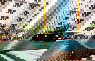 Foto 1 - Enjoy Living 1BR at Paramount Skyline Apartment