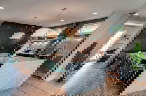 Foto 5 - Large Group Lux 3mi Downtown - Rooftop City Views