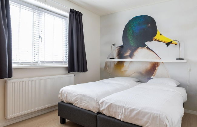 Lovely Apartment on Ameland Near Nes - Photo 31