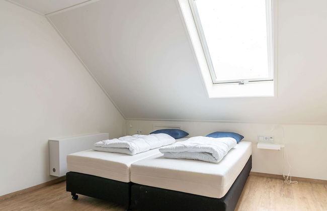 Lovely Apartment on Ameland Near Nes - Photo 60