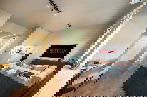 Foto 6 - Lisbon Dream Stay Unmatched Elegance And Comfort