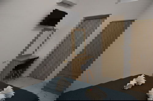 Photo 5 - Kourites Apartments