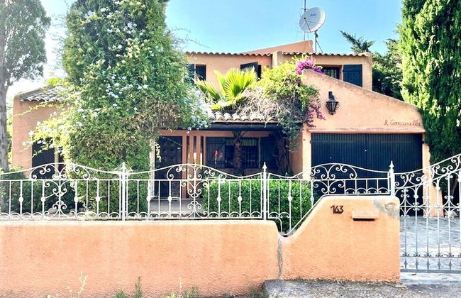 Majestic Villa in Lecci With Garden - Foto 33