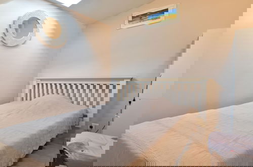 Foto 2 - Holiday Home in Montclera With Sunny Garden, Playground Equipment and Private Pool