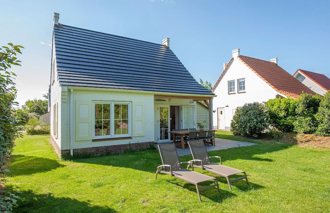 Villa in Cadzand-bad Near North Sea Beach - Foto 1