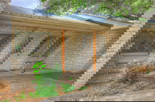 Foto 41 - Serene Creek Front Home With Games+grill!