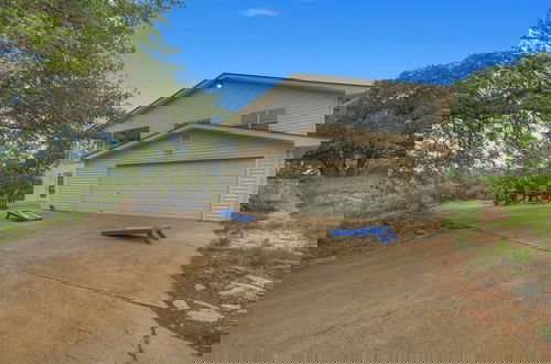 Foto 40 - Serene Creek Front Home With Games+grill!