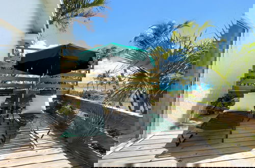 Foto 10 - Ultra-Luxury Escape: New Beachfront Villa