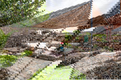 Photo 16 - Joel Living Collection - Rustic Villa