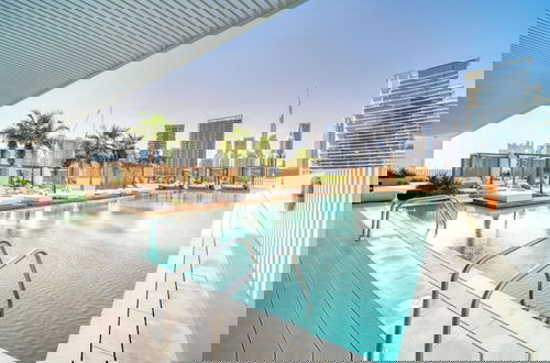 Foto 6 - Business Bay Trendy Studio w Pool and Gym