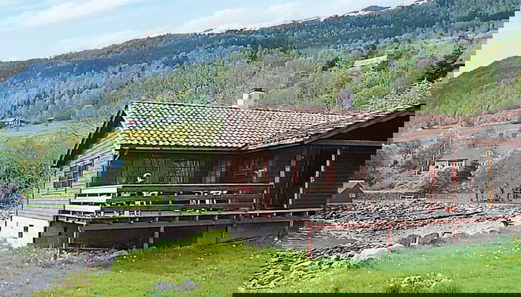 Foto 1 - 8 Person Holiday Home in Nordfjordeid-by Traum