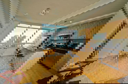 Foto 38 - RivetStays - The Maple