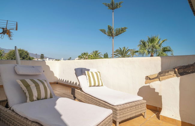 Sanders Beach - Stunning Villa Near Puerto Banus - Photo 17
